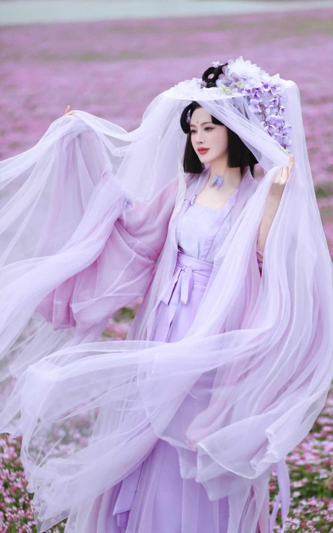 Traditional Chinese Top and Horseface Skirt:A Summer Style Statement Traditional Chinese Top and Horseface Skirt:A Summer Style Statement