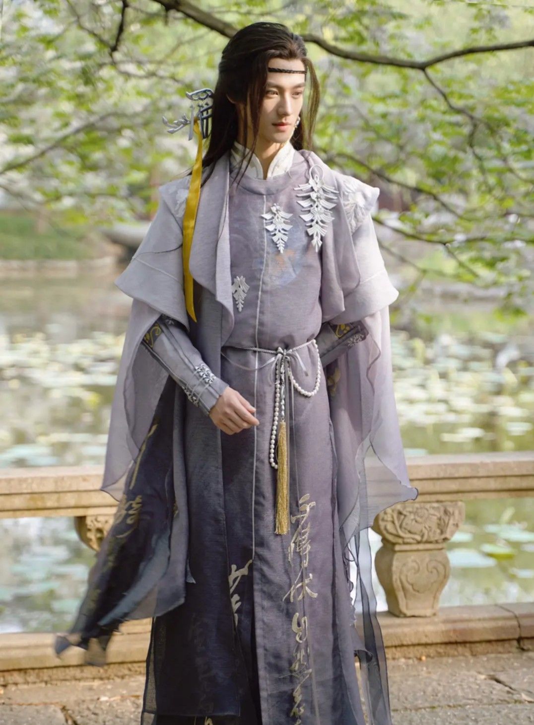 Enhancing the Pure Color Horseface Skirt:A Journey of Design Evolution Enhancing the Pure Color Horseface Skirt:A Journey of Design Evolution