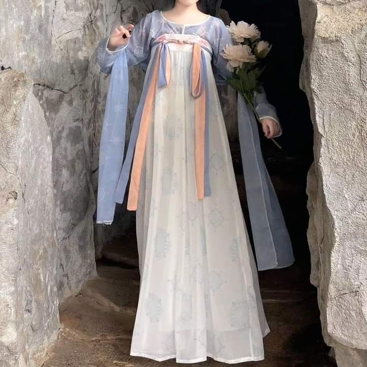Mystic Martial Elegance:The Tale of a Martial Arts-Inspired Hanfu Woman Mystic Martial Elegance:The Tale of a Martial Arts-Inspired Hanfu Woman