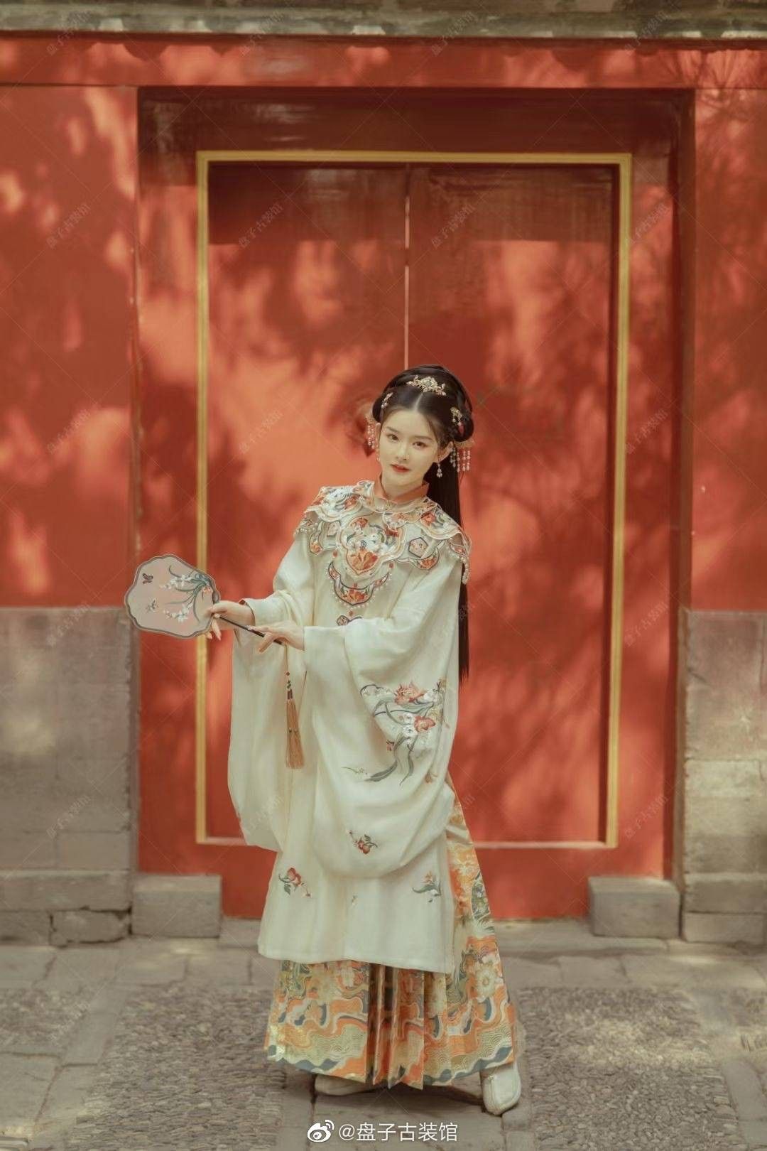 Affordable Authentic Hanfu Fashion:Exploring the World of Quality Baicai Hanfu at Discount Prices Affordable Authentic Hanfu Fashion:Exploring the World of Quality Baicai Hanfu at Discount Prices