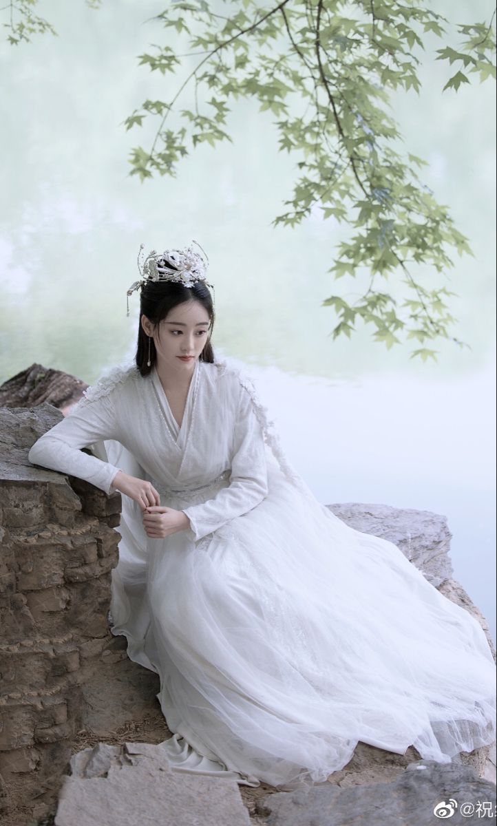 Vintage-Inspired Qipao:Embracing the Chic and Feminine Allure of Age Defying Fashion Vintage-Inspired Qipao:Embracing the Chic and Feminine Allure of Age Defying Fashion