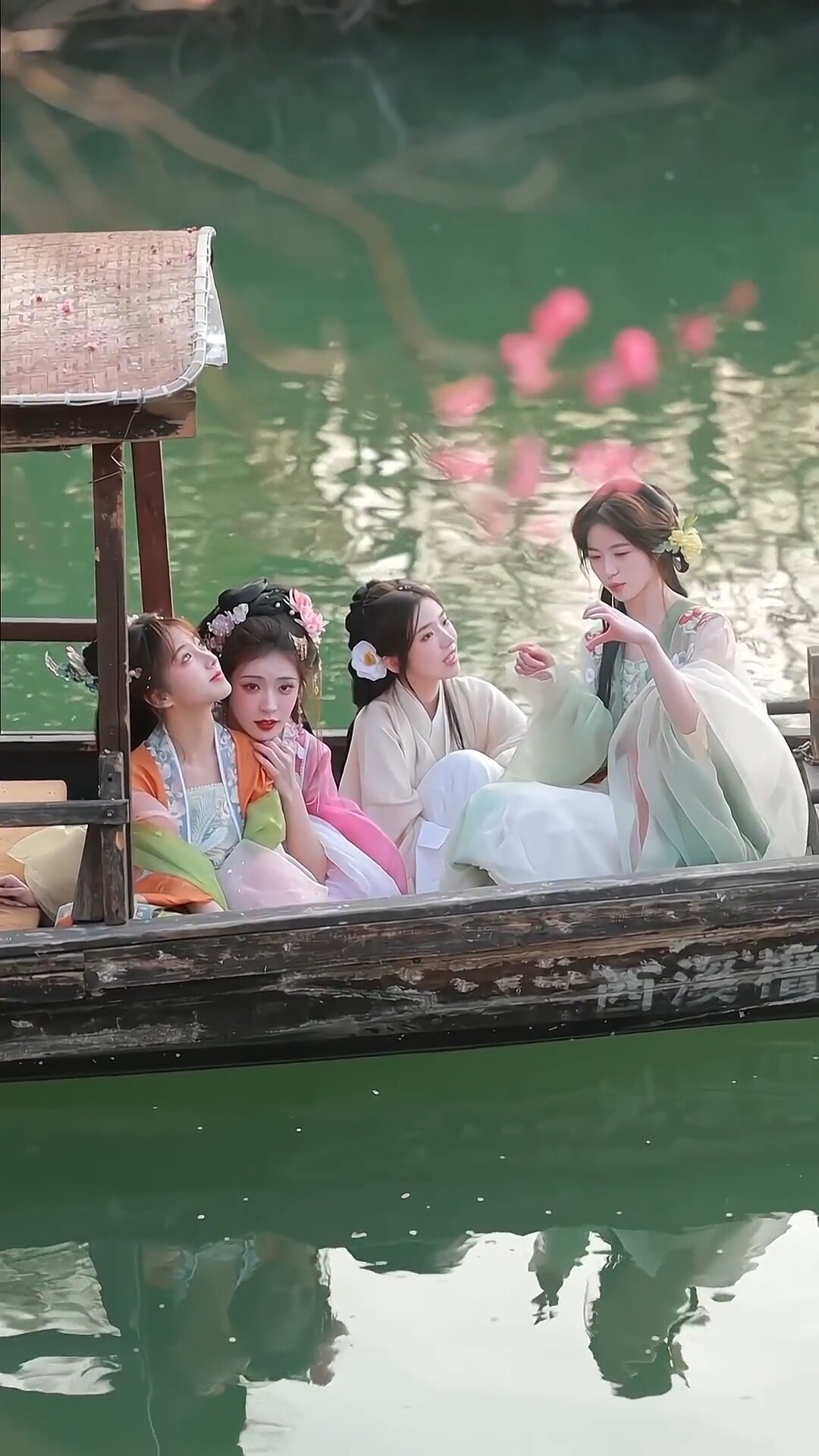 The Rise of Hanfu Short-Style Childrens Fashion:A Cultural Exploration The Rise of Hanfu Short-Style Childrens Fashion:A Cultural Exploration