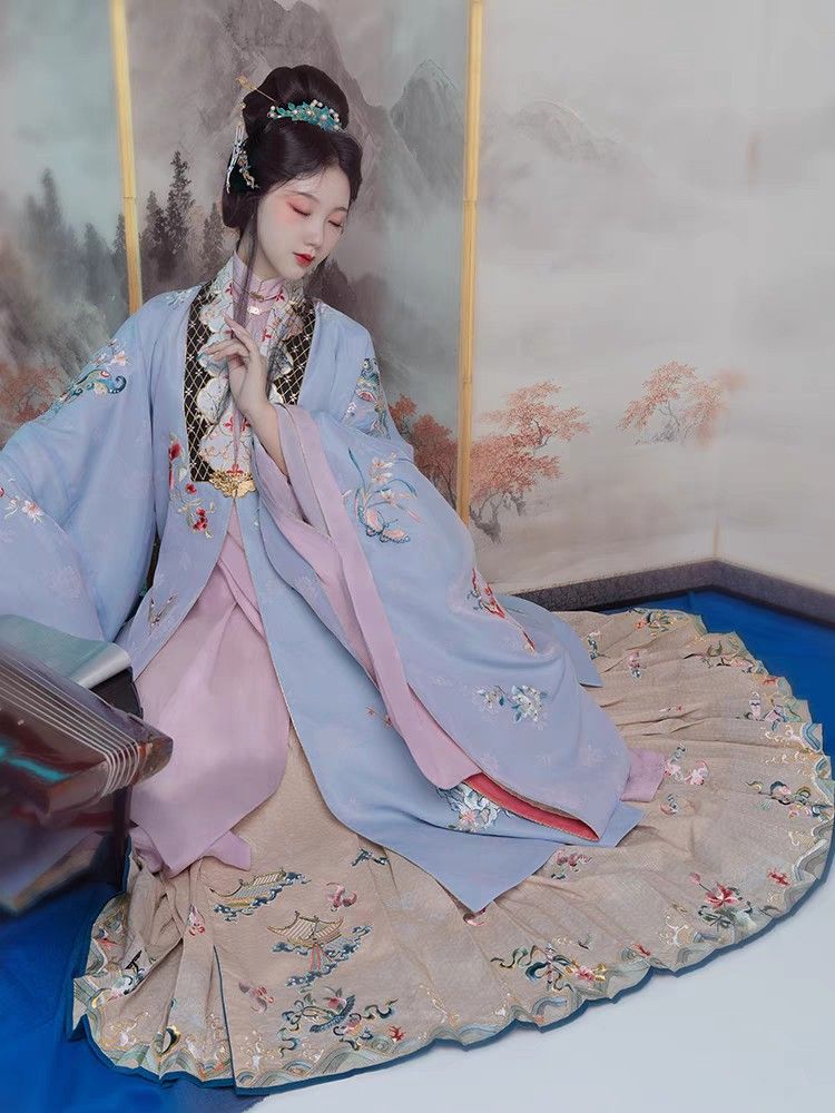 Plus Size Tang-Style Hanfu for Women:A Journey into the Splendor of Tang Dynasty Fashion Plus Size Tang-Style Hanfu for Women:A Journey into the Splendor of Tang Dynasty Fashion