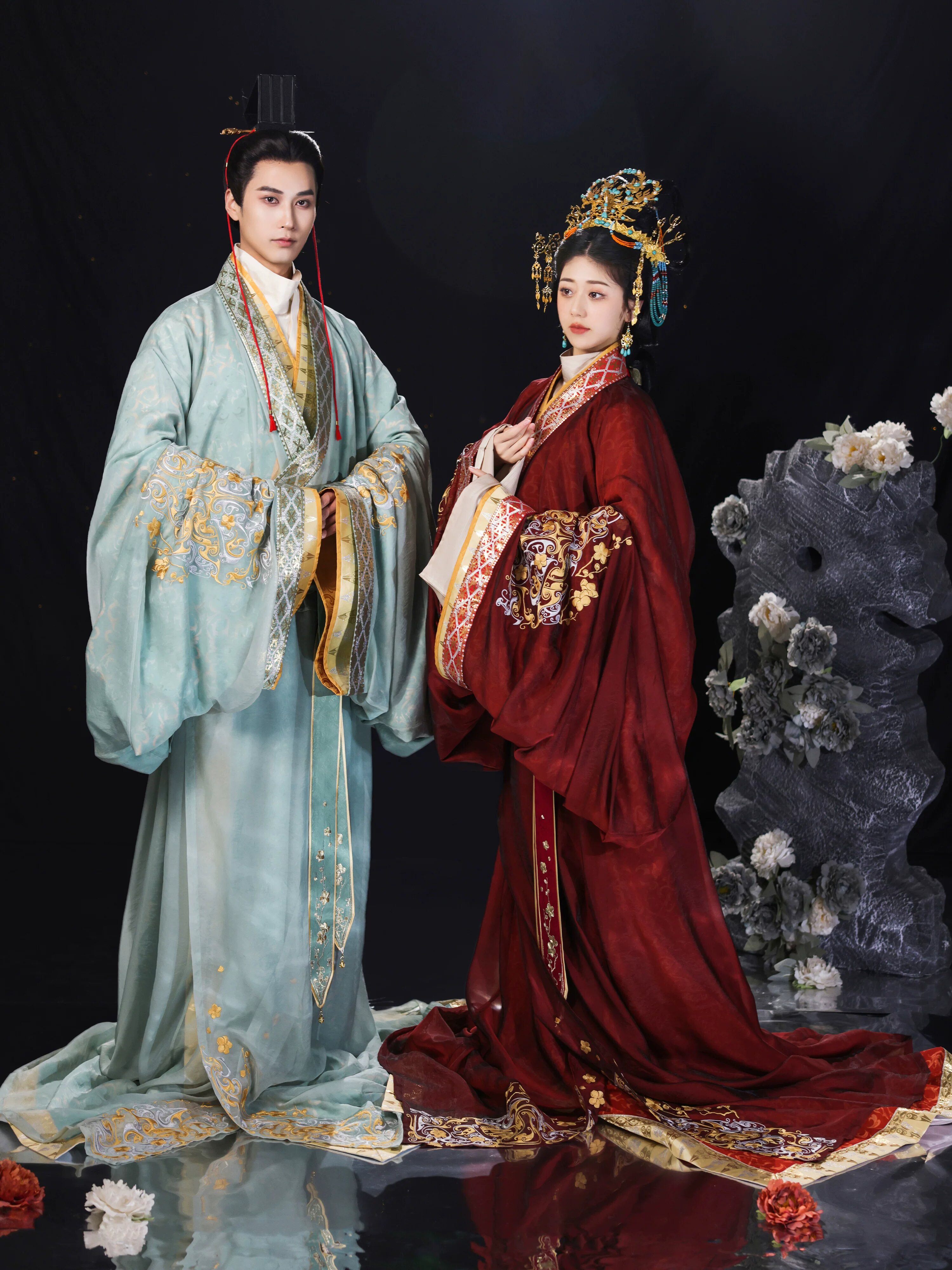 Traditional Chinese-Style Winter Dress for Girls:The Charm of Ma Mian Skirt Traditional Chinese-Style Winter Dress for Girls:The Charm of Ma Mian Skirt