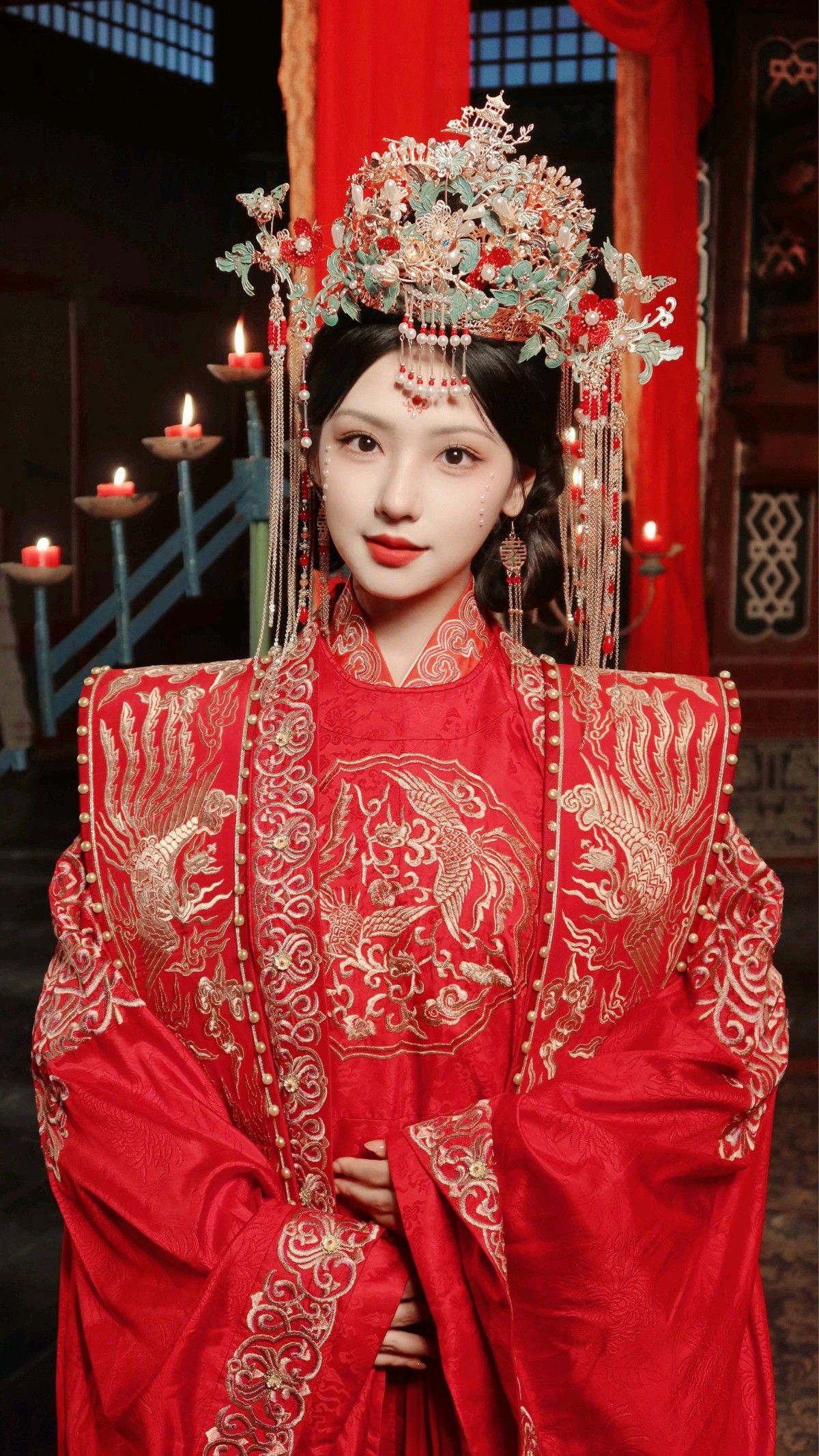 The Splendor of Qin Dynasty Hanfu and the Enchanting Beauty of Yang Guifei The Splendor of Qin Dynasty Hanfu and the Enchanting Beauty of Yang Guifei