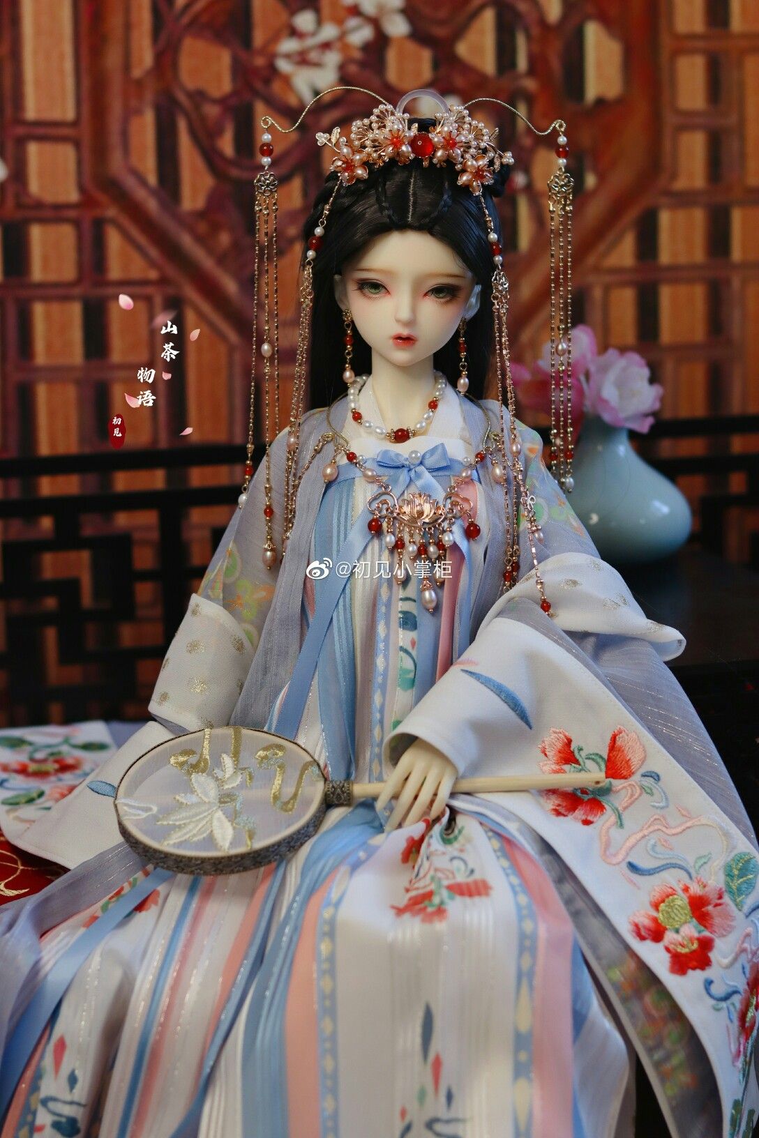 The Cheerful Spring Festival Eve:Hostesses Qipao Elegance The Cheerful Spring Festival Eve:Hostesses Qipao Elegance