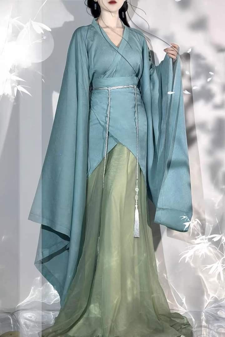 Plus-Size Cheongsam for Women:Embracing the Beauty of a 200-Pound Lady in Traditional Elegance Plus-Size Cheongsam for Women:Embracing the Beauty of a 200-Pound Lady in Traditional Elegance