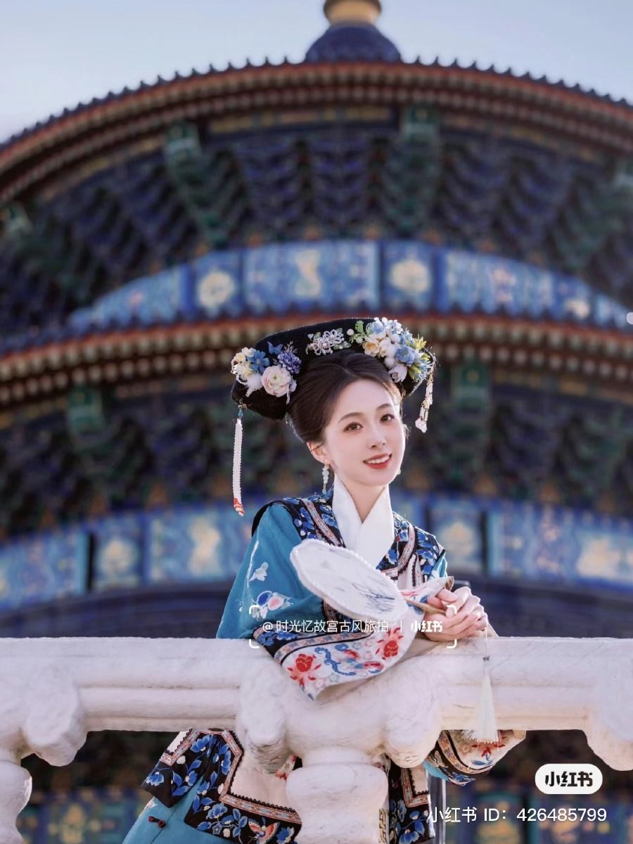 The Cultural Significance of Horseface Skirt and Engagement Shoes in Chinese Tradition The Cultural Significance of Horseface Skirt and Engagement Shoes in Chinese Tradition