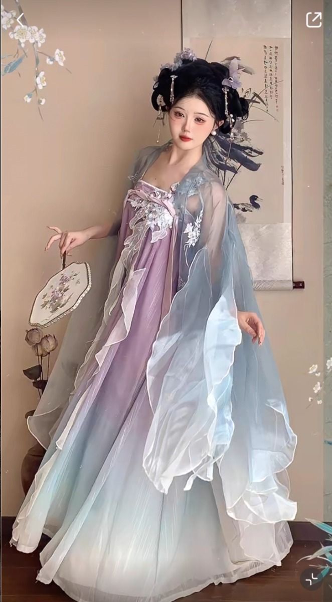 The Revival of Vietnamese Ao Dai and Old Shanghais Cheongsam:A Tale of Cultural Fusion The Revival of Vietnamese Ao Dai and Old Shanghais Cheongsam:A Tale of Cultural Fusion