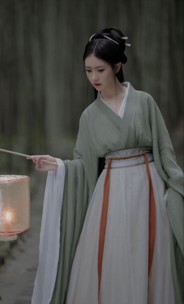 Ancient Charm of Hanfu for Modern Weddings:A Journey into Traditional Chinese Wedding Attire Ancient Charm of Hanfu for Modern Weddings:A Journey into Traditional Chinese Wedding Attire