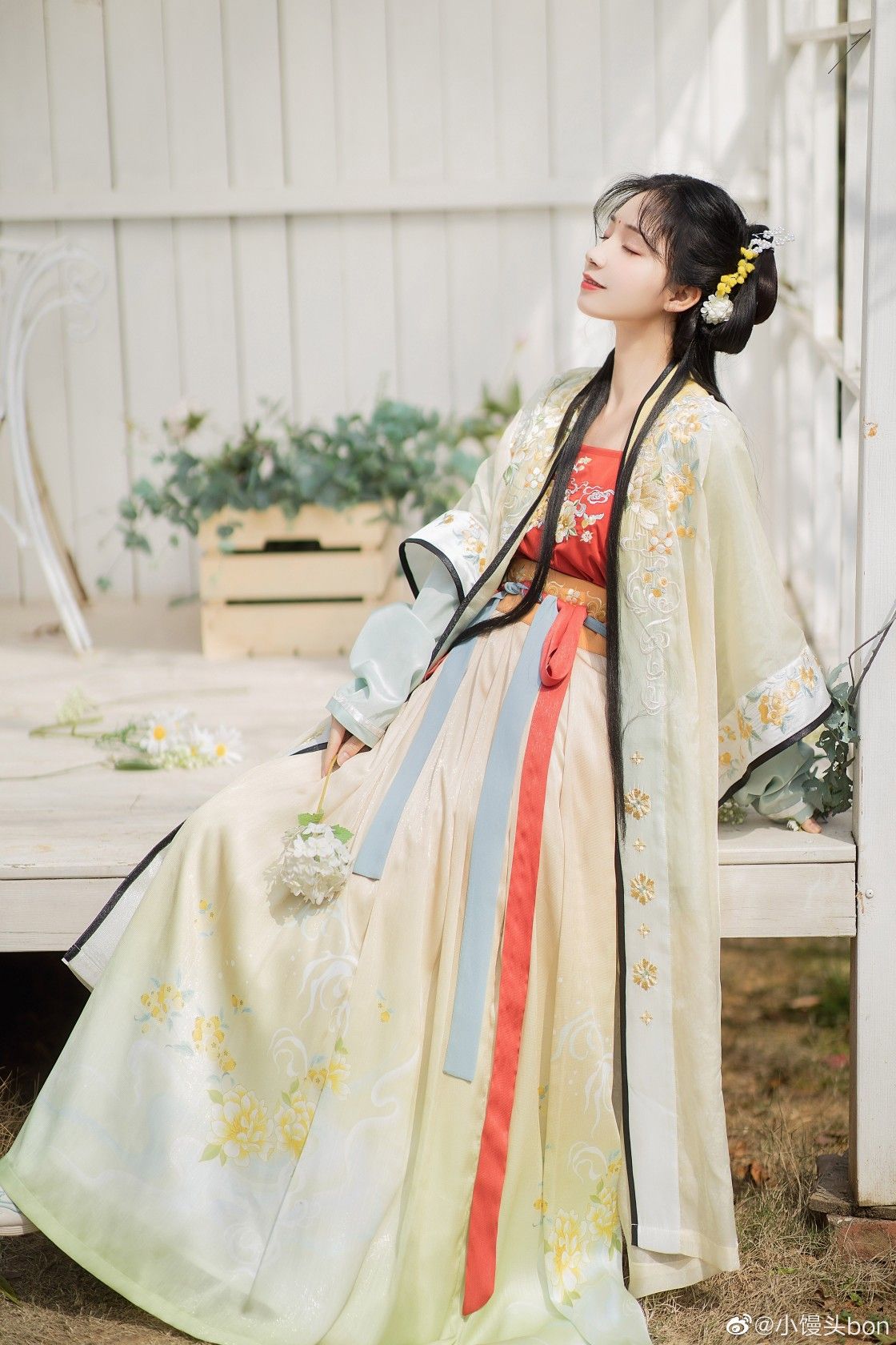 The Rise of Hanfu Strappy Dress:Women Embracing the Traditional Beauty in a Modern Context The Rise of Hanfu Strappy Dress:Women Embracing the Traditional Beauty in a Modern Context