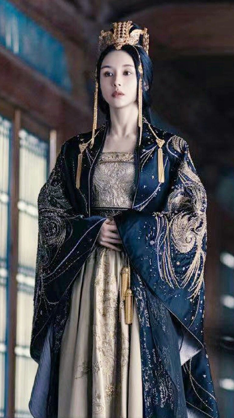 The Splendor of the Year of the Dragon:Ancient Costume in 2024 The Splendor of the Year of the Dragon:Ancient Costume in 2024