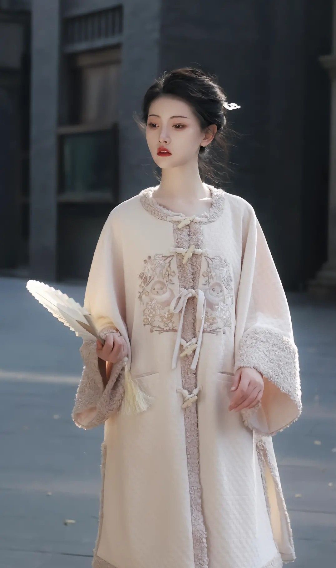 The Charm of Puff Skirt with Horseface Pattern and Short-sleeved Top The Charm of Puff Skirt with Horseface Pattern and Short-sleeved Top