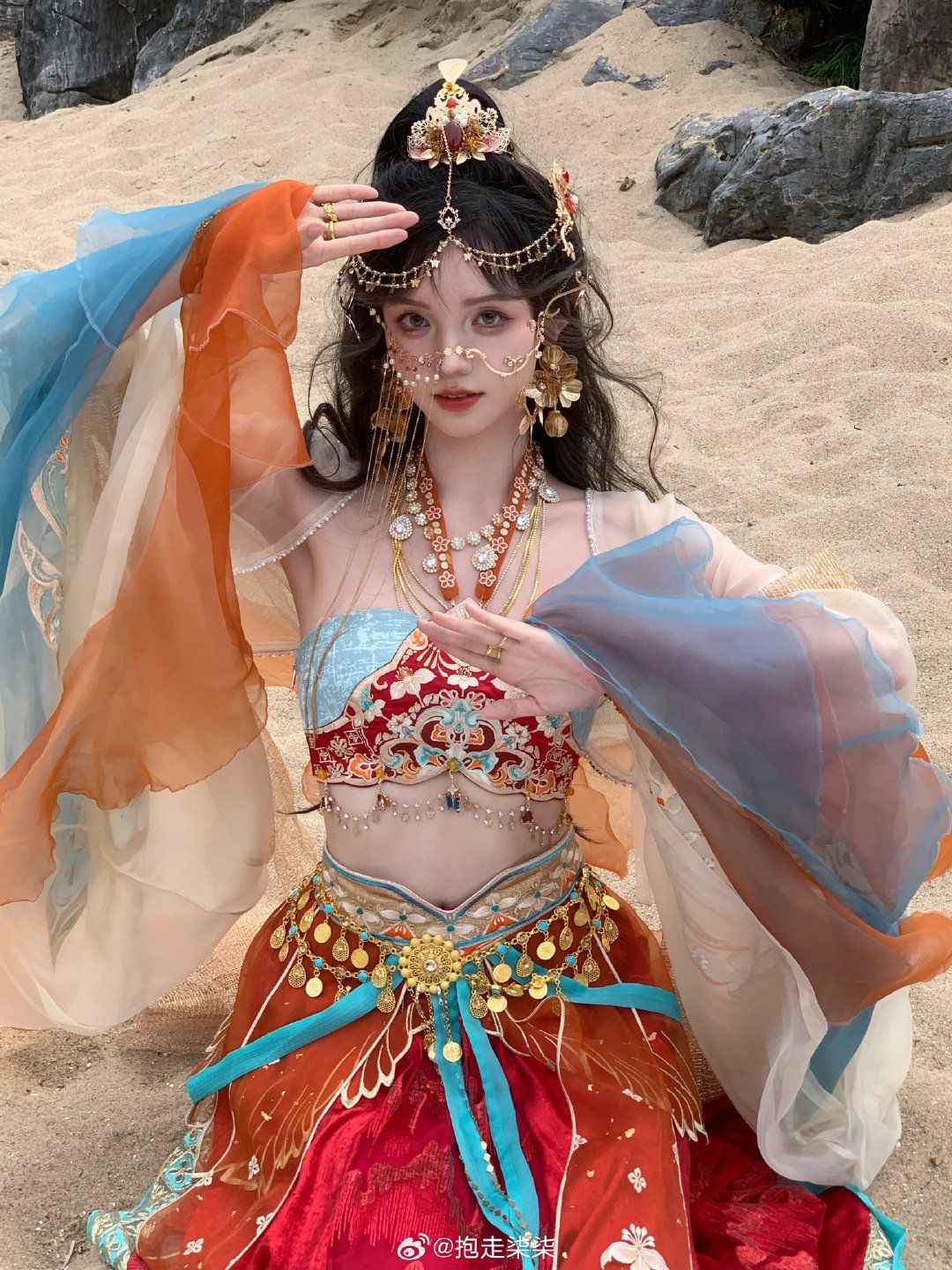 Xunyun Chronicles:Original Hanfu Fashion,an Insight into Traditional Chinese Elegance Xunyun Chronicles:Original Hanfu Fashion,an Insight into Traditional Chinese Elegance