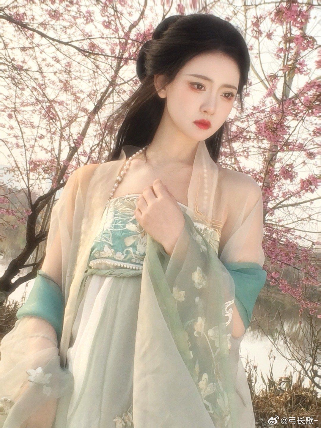 Monas Enchanting Qipao Cosplay Journey Monas Enchanting Qipao Cosplay Journey