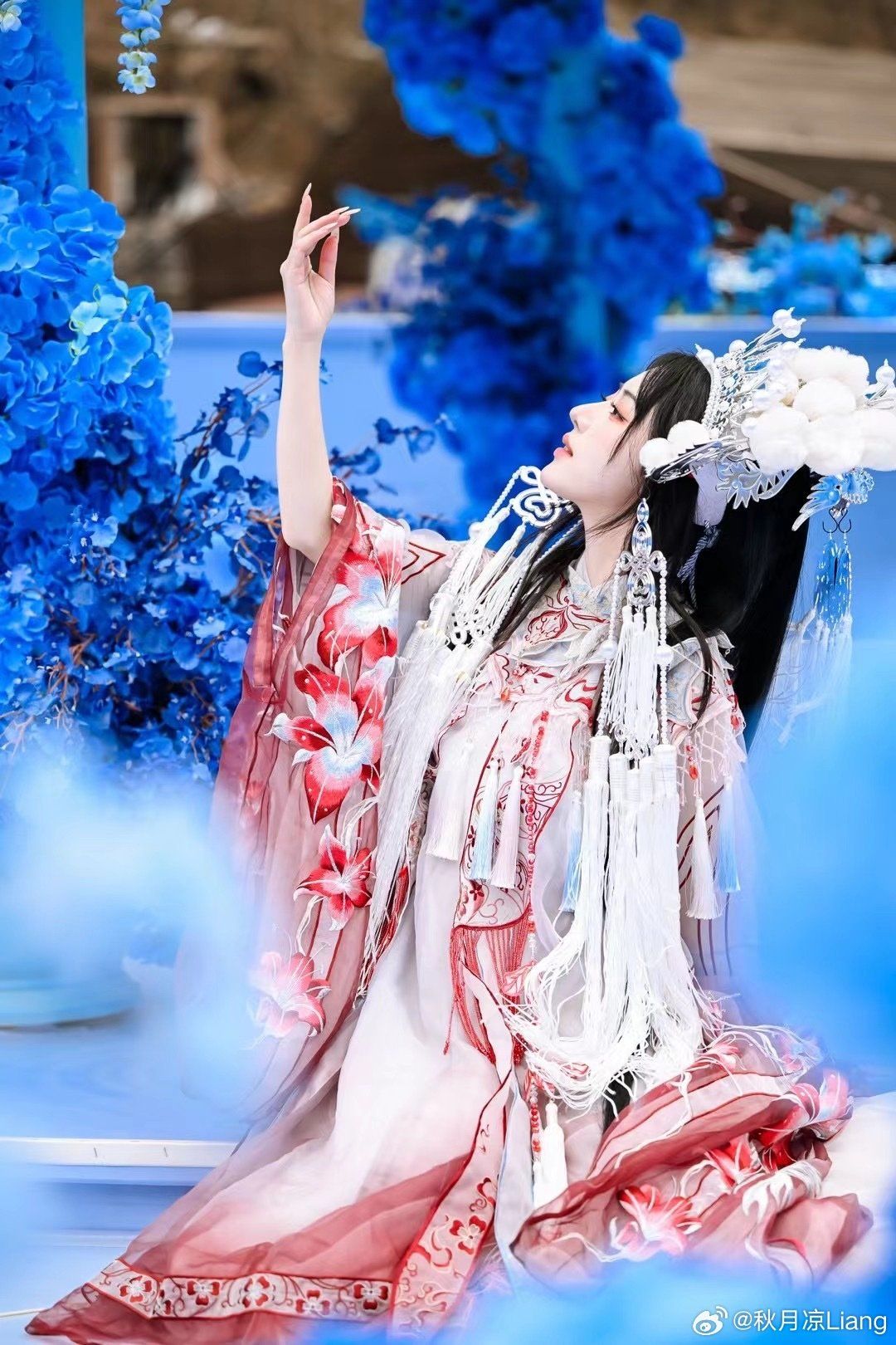 The Splendor of Song Dynasty Hanfu Womens Fashion:A Journey into Traditional Chinese Elegance The Splendor of Song Dynasty Hanfu Womens Fashion:A Journey into Traditional Chinese Elegance