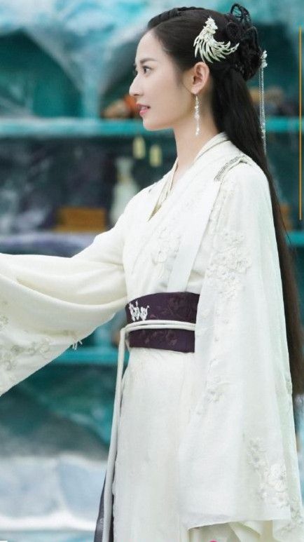 Winter Thickened Hanfu Costumes for Little Girls A Guide to Stylish and Warm Apparel Winter Thickened Hanfu Costumes for Little Girls A Guide to Stylish and Warm Apparel
