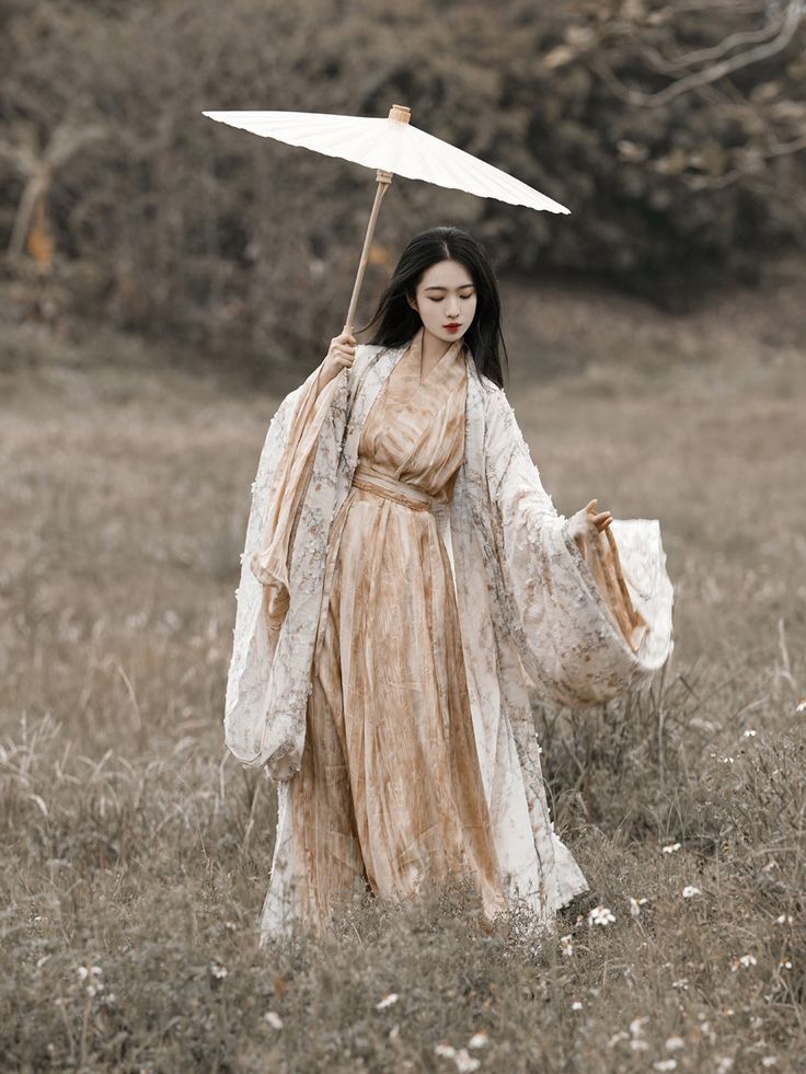 Neo-Chino Chic:The Evolution of Qipao-Inspired Dress for Modern Women