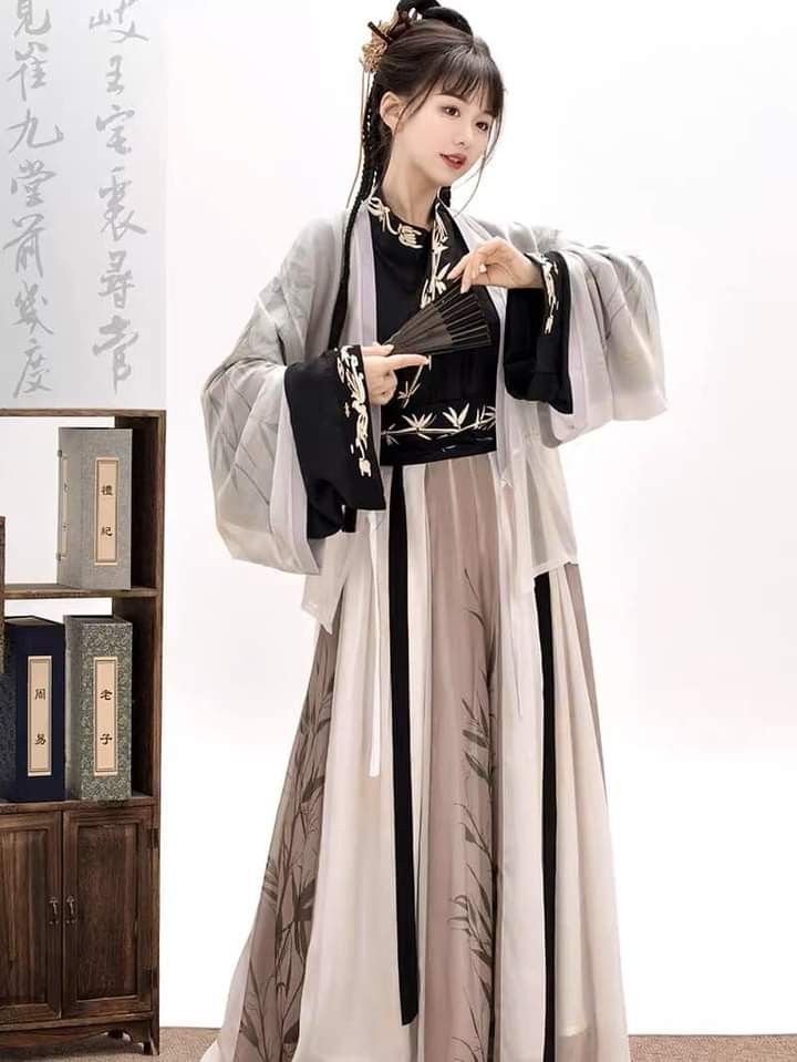 New Chinese Style童装马面裙,融合传统与现代的艺术展现 New Chinese Style童装马面裙,融合传统与现代的艺术展现