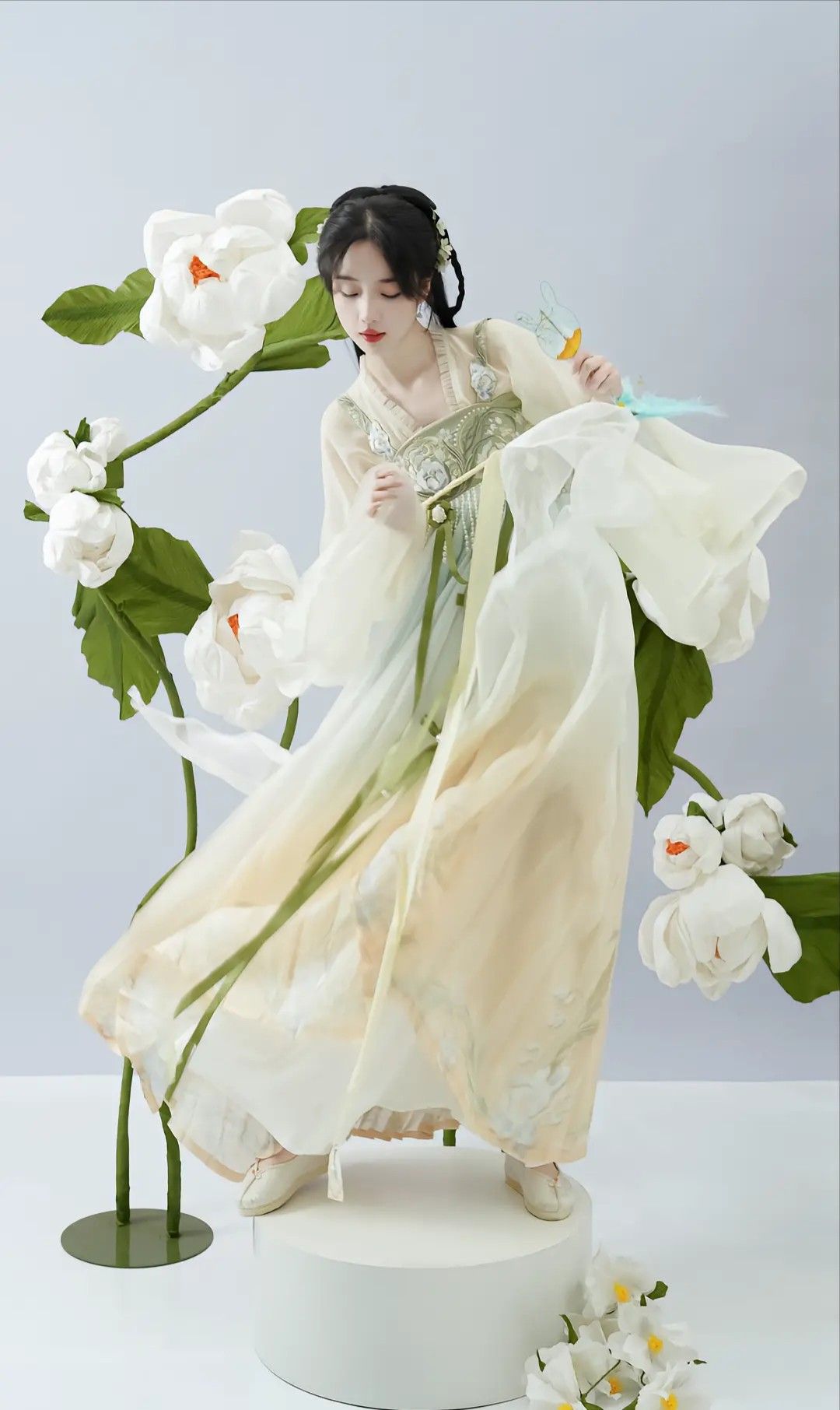 Affordable Chinese Hanfu Fashion:The Charm of Waist-Length White Cabbage Prices Affordable Chinese Hanfu Fashion:The Charm of Waist-Length White Cabbage Prices