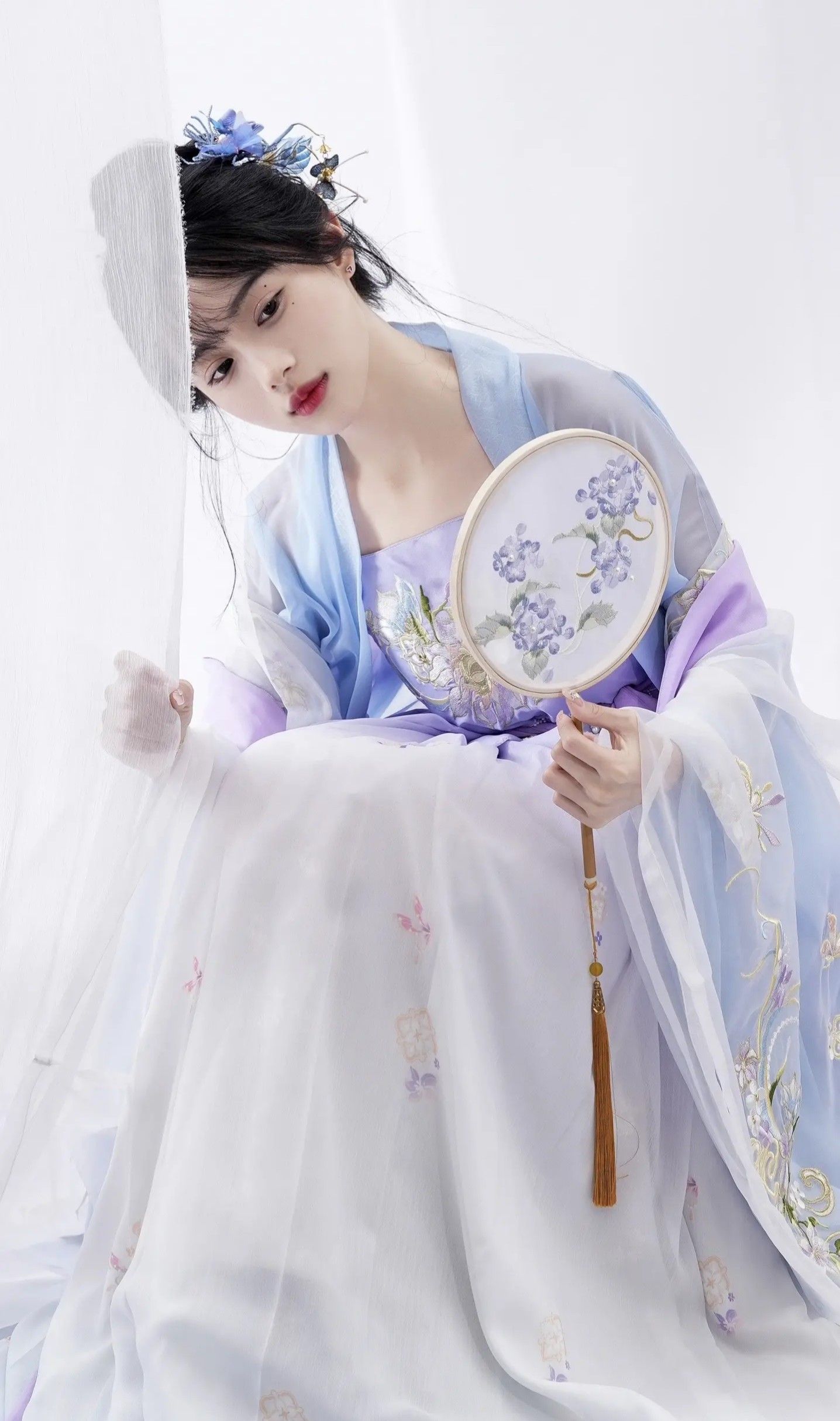 烫金红色马面裙,传统工艺与现代魅力的完美结合 烫金红色马面裙,传统工艺与现代魅力的完美结合