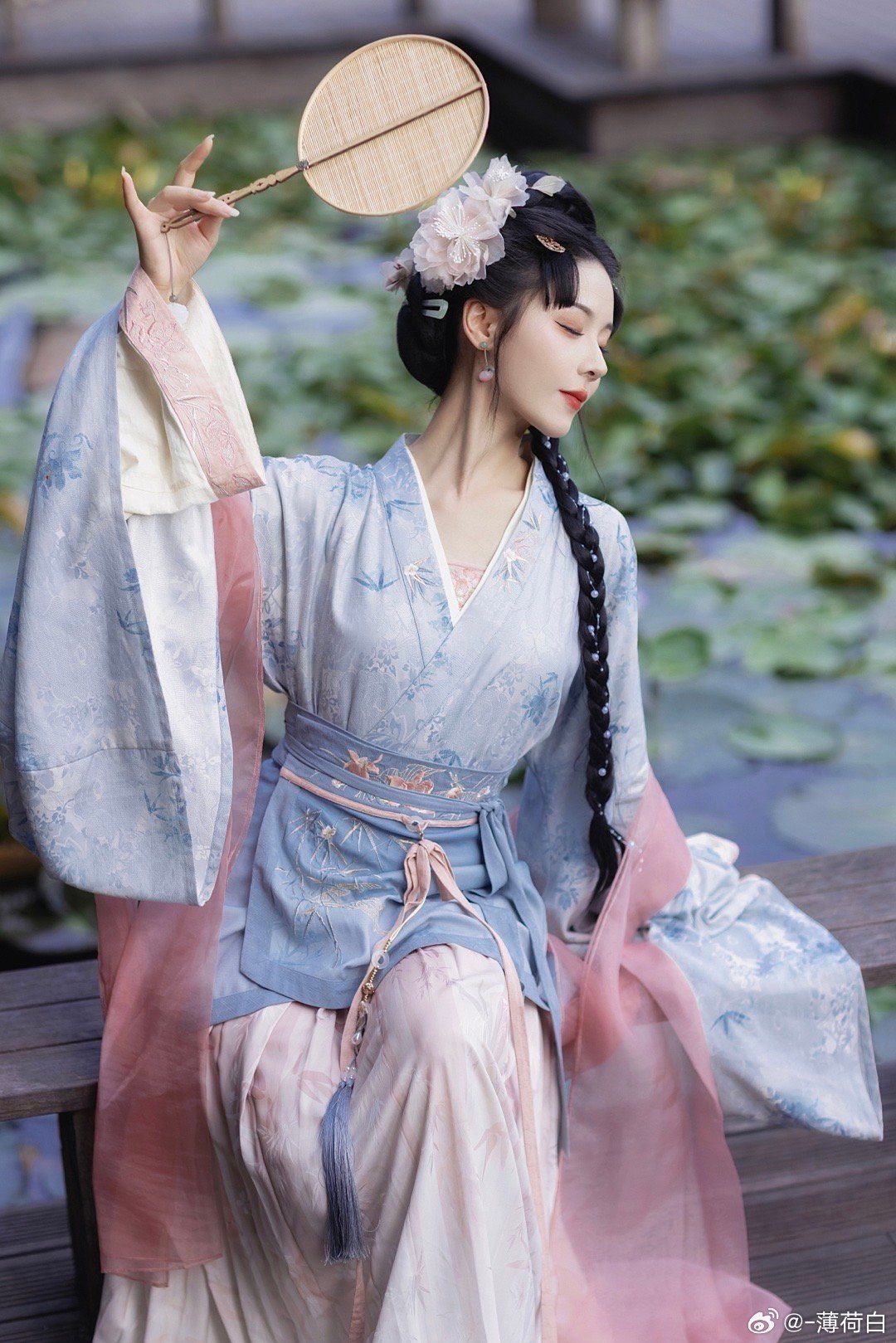 Mini-Height Fashionistas Guide to Short-Style Cheongsam in Summer Mini-Height Fashionistas Guide to Short-Style Cheongsam in Summer