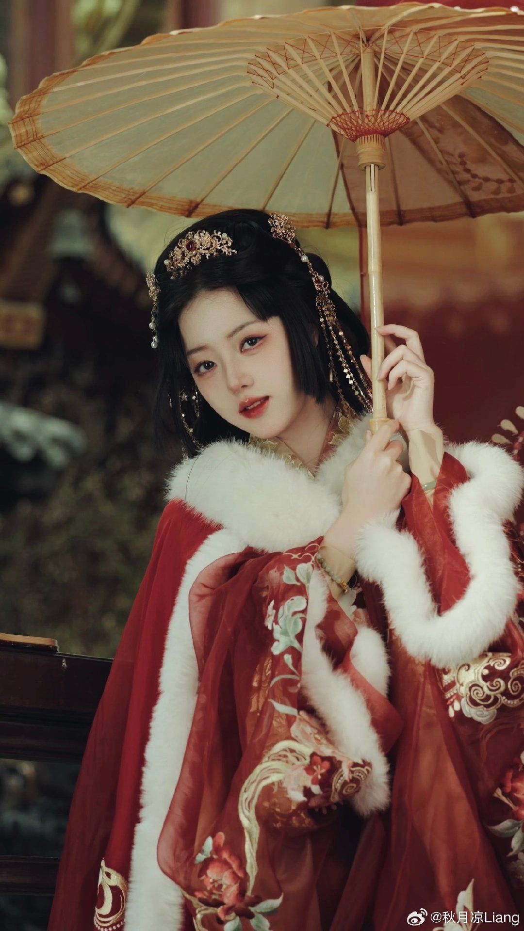 The Elegance of Black Hanfu Waist Binding:A Cultural Journey The Elegance of Black Hanfu Waist Binding:A Cultural Journey