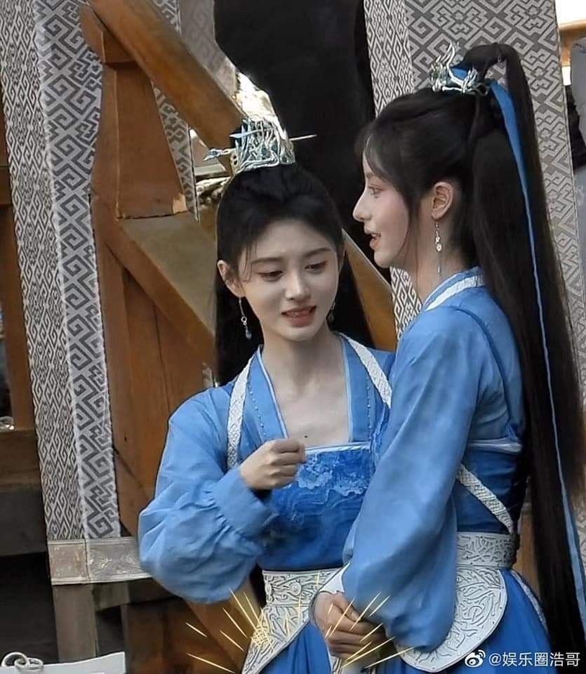 Purple Hanfu Long-sleeved Robes:A Glimpse into Traditional Chinese Elegance Purple Hanfu Long-sleeved Robes:A Glimpse into Traditional Chinese Elegance