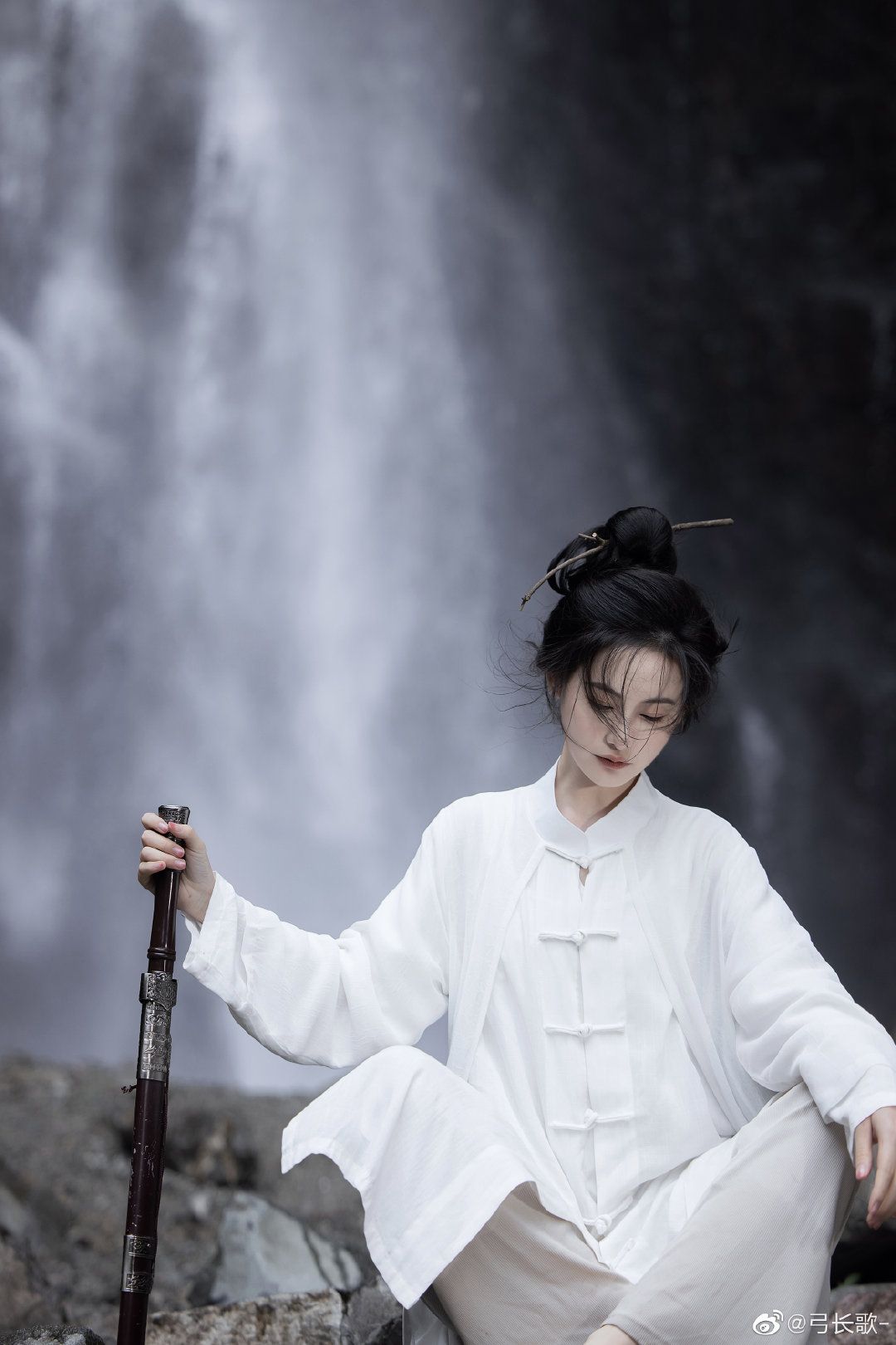 Original Hanfu Fashion:Unveiling the Enchantment of Thirteen Spring Original Hanfu Fashion:Unveiling the Enchantment of Thirteen Spring