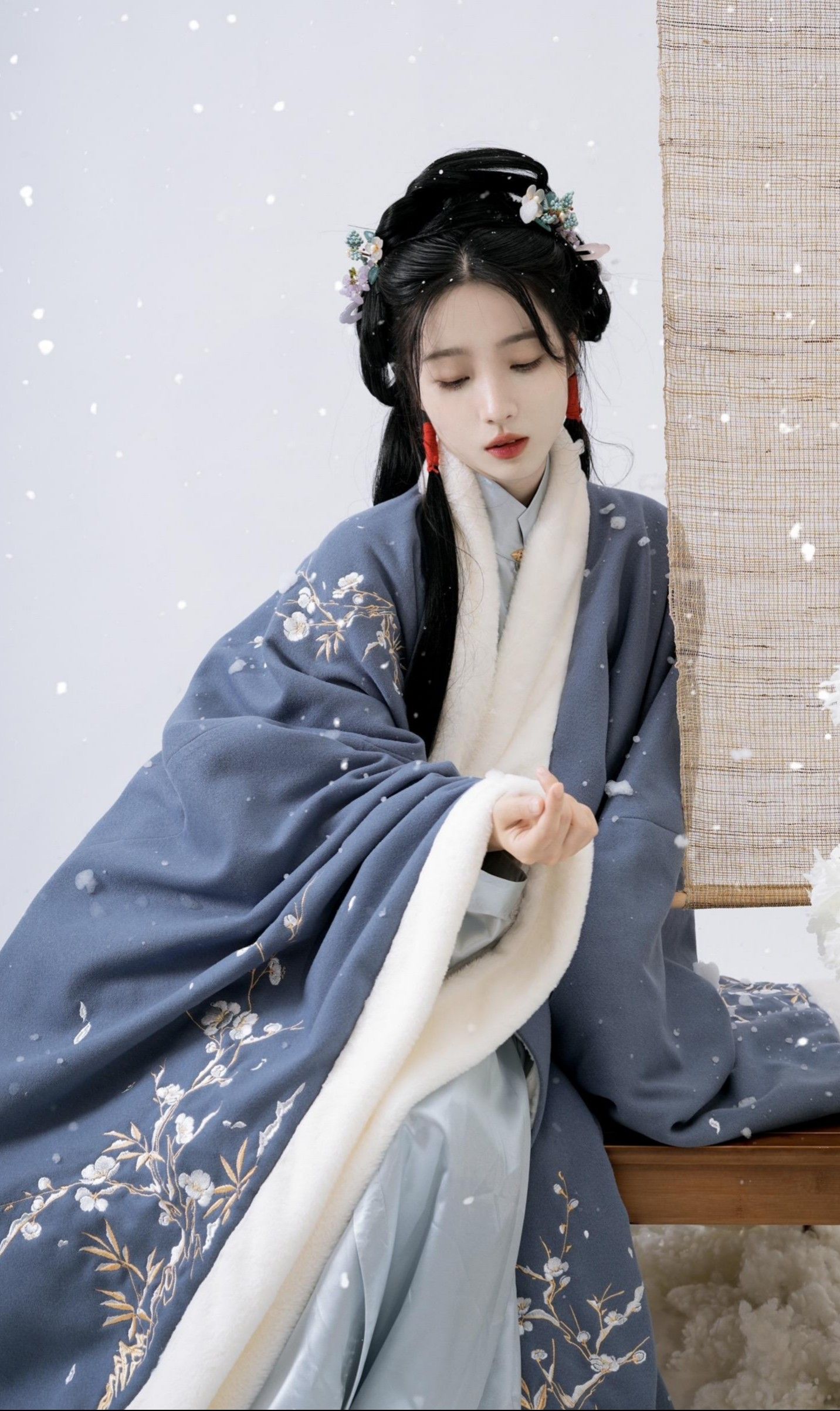 The Beauty of Chinese Traditional Clothing:Zhinian Yu Guofeng Hanfu The Beauty of Chinese Traditional Clothing:Zhinian Yu Guofeng Hanfu