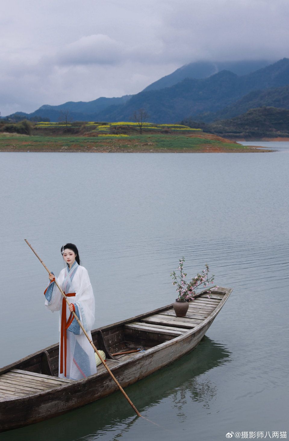 The Splendor of Wen Kexings Red Hanfu:A Journey into Traditional Chinese Elegance The Splendor of Wen Kexings Red Hanfu:A Journey into Traditional Chinese Elegance