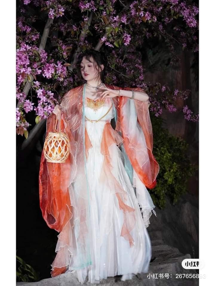 The Long-Awaited Charm of Childrens Cheongsam Qipaos The Long-Awaited Charm of Childrens Cheongsam Qipaos
