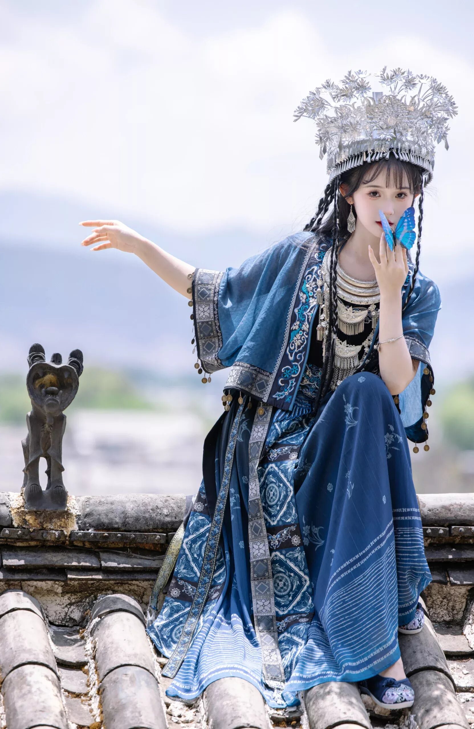 The Splendor of Ming-Style Shoes in Hanfu Fashion:A Closer Look The Splendor of Ming-Style Shoes in Hanfu Fashion:A Closer Look