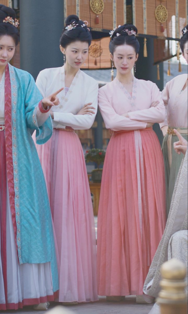 The Splendor of Hanfu:The Elaborate Sleeve of the Da Xiushang The Splendor of Hanfu:The Elaborate Sleeve of the Da Xiushang