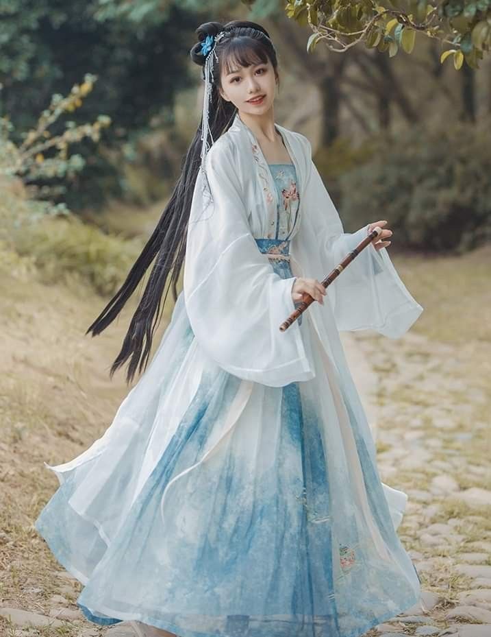 Orange Tabard Skirt Set:A Blend of Tradition and Modernity Orange Tabard Skirt Set:A Blend of Tradition and Modernity