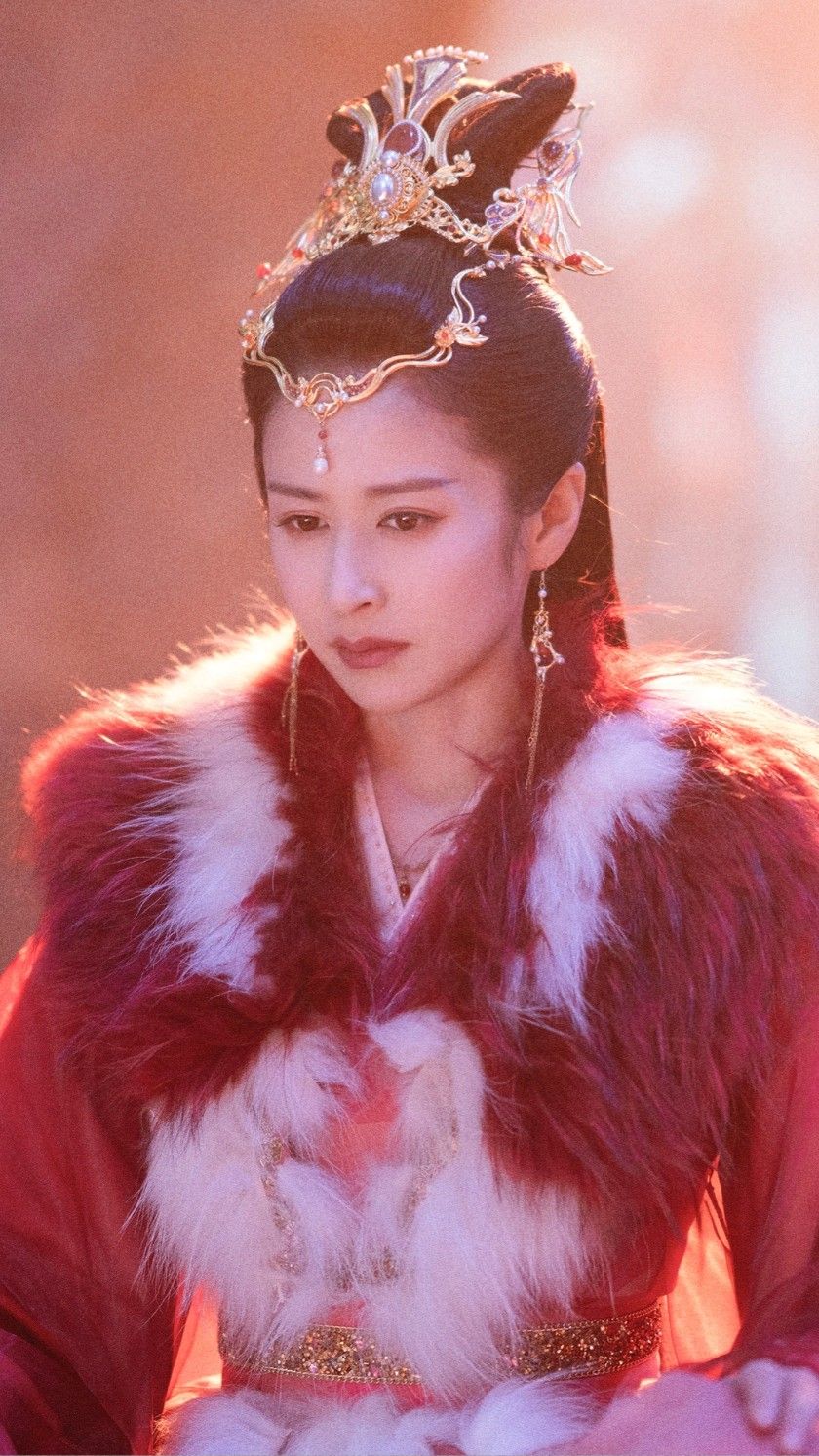 Ancient Hanfu Elegance:A Journey into the Fairyland of Qunhan Attire Ancient Hanfu Elegance:A Journey into the Fairyland of Qunhan Attire