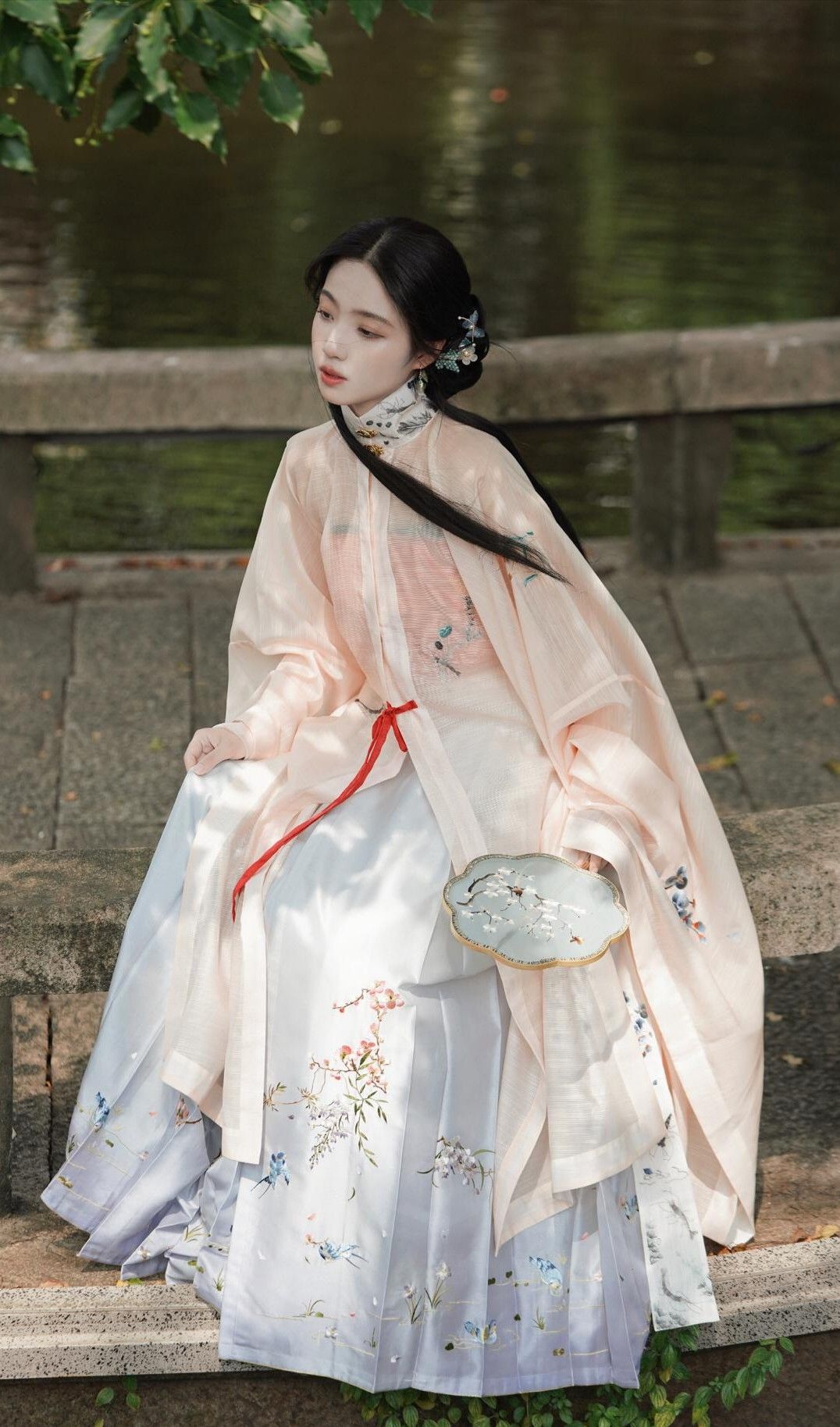Exploring the Rise of Siling Cosplay Fashion:Traditional Hanfu Clothes in Modern Light Exploring the Rise of Siling Cosplay Fashion:Traditional Hanfu Clothes in Modern Light