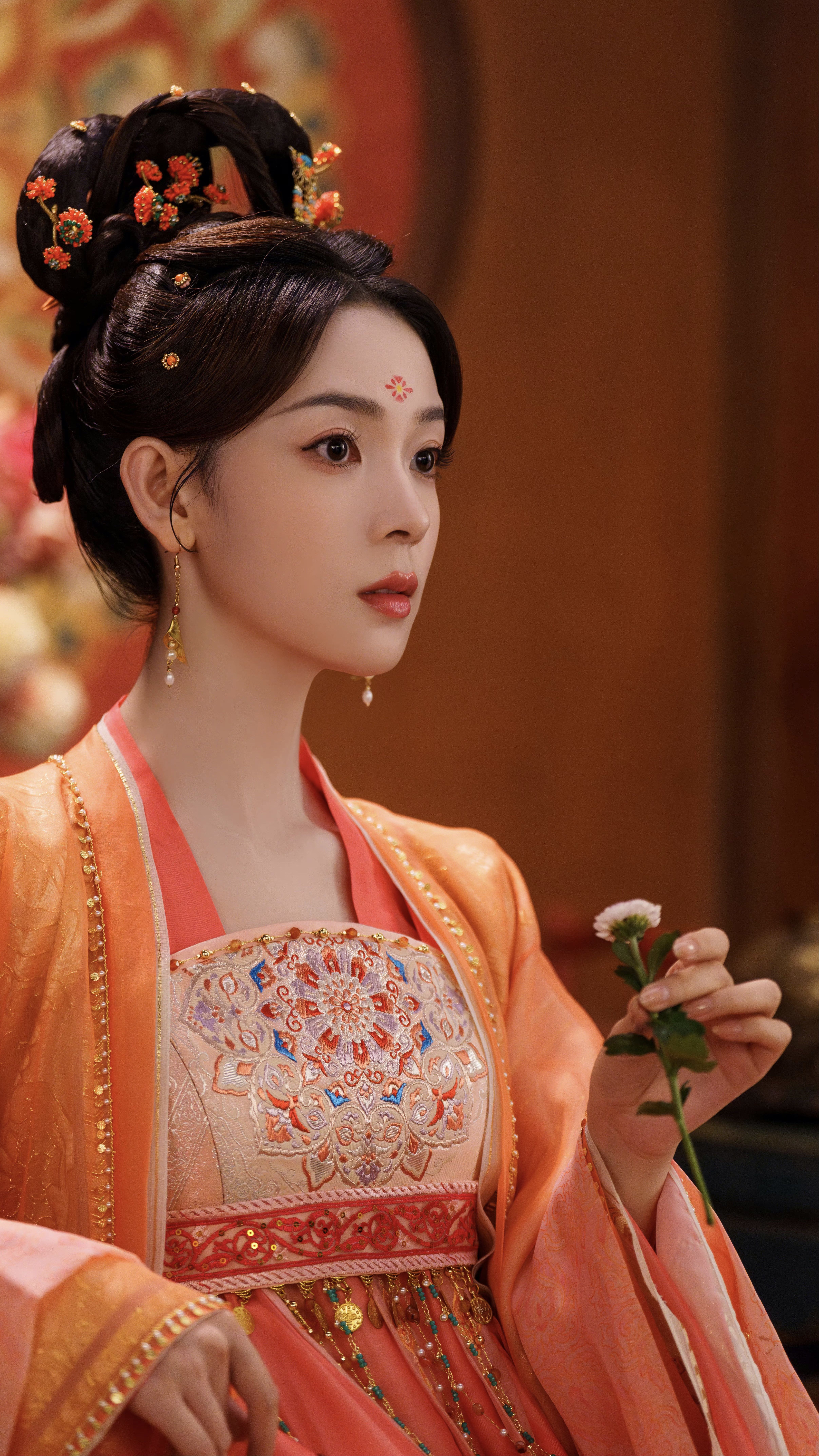 The Story of a 70kg Womans Cheongsam Journey The Story of a 70kg Womans Cheongsam Journey