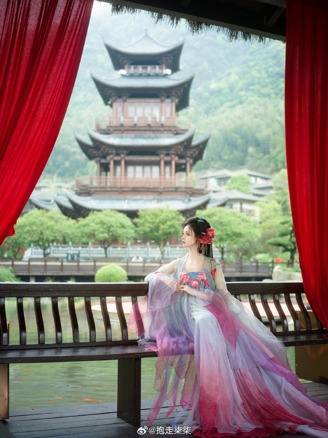 The Ming-Style Upper Garments and Horseface Skirts:A Journey into Traditional Chinese Fashion The Ming-Style Upper Garments and Horseface Skirts:A Journey into Traditional Chinese Fashion