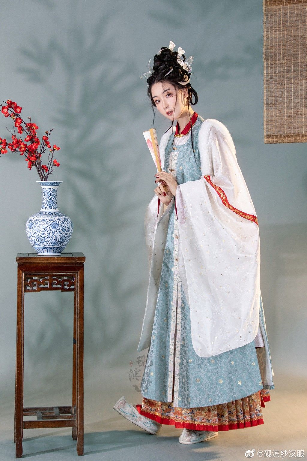 Embracing the Elegance of Cheongsam-Inspired Earrings