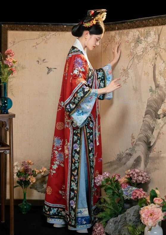 Petite Power:The New Cheongsam Skirt Elevating Style for Short Girls Petite Power:The New Cheongsam Skirt Elevating Style for Short Girls