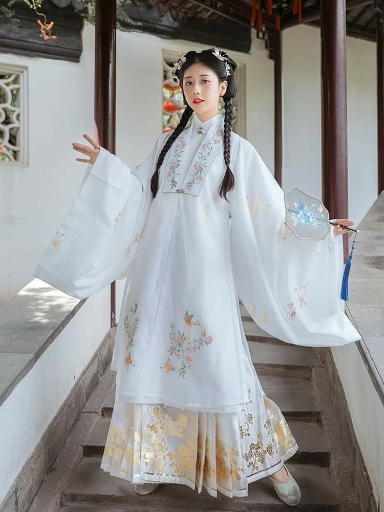 Autumn Style:Petite Cheongsam for the Little Girls Autumn Style:Petite Cheongsam for the Little Girls