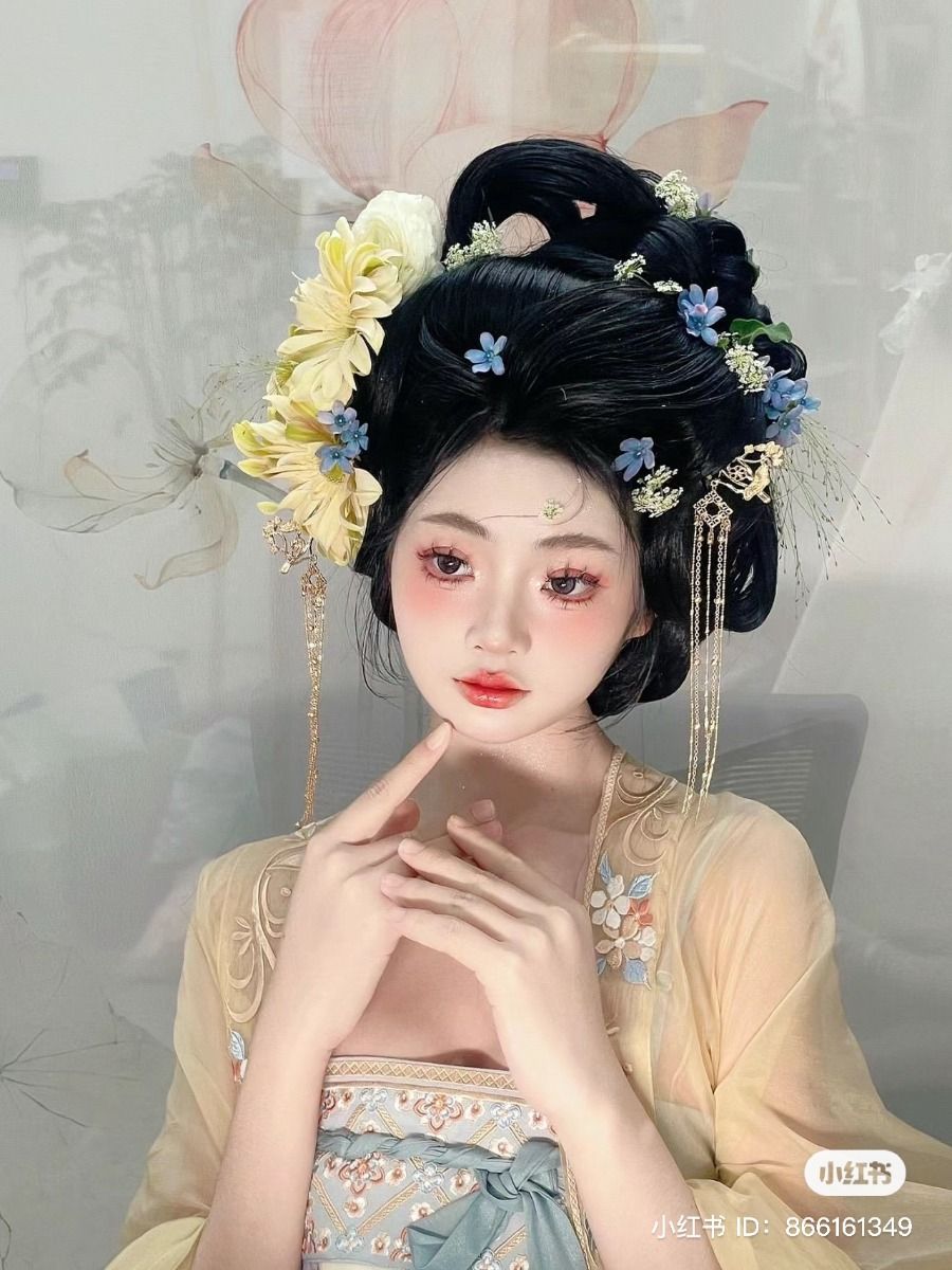 The Allure of Cheongsam Without Leg Exposure:A Cultural Exploration The Allure of Cheongsam Without Leg Exposure:A Cultural Exploration