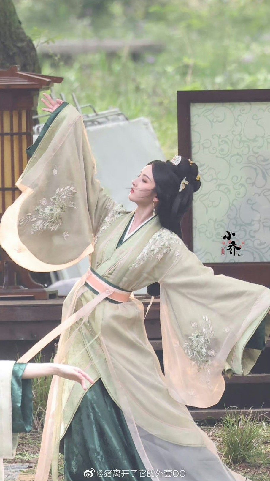 Winter Cheongsam:A Traditional Elegance in Cold Weather Winter Cheongsam:A Traditional Elegance in Cold Weather