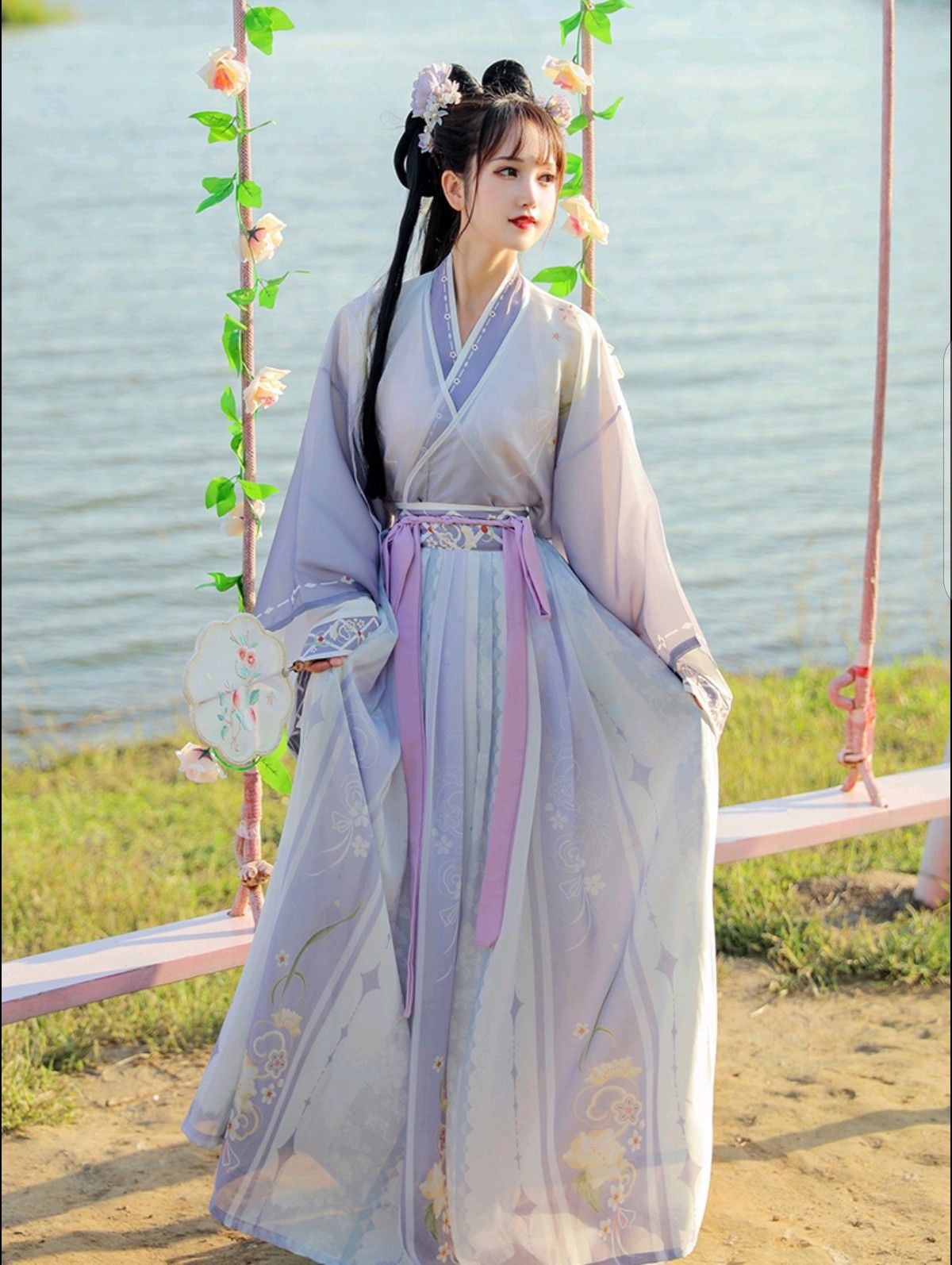 The Little Girl in Traditional Chinese Hanfu:A 10-Year-Olds Journey into Cultural Elegance
