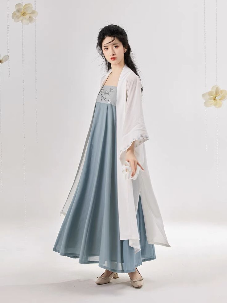 The Essence of Hanfu Undergarments:Layering and Comfort in Traditional Chinese Fashion The Essence of Hanfu Undergarments:Layering and Comfort in Traditional Chinese Fashion