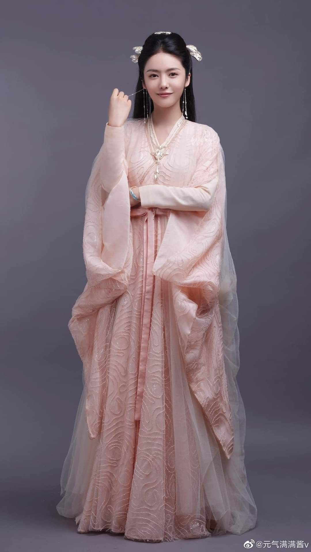 A Little Girls Hanfu Bag:Embracing Traditional Elegance A Little Girls Hanfu Bag:Embracing Traditional Elegance