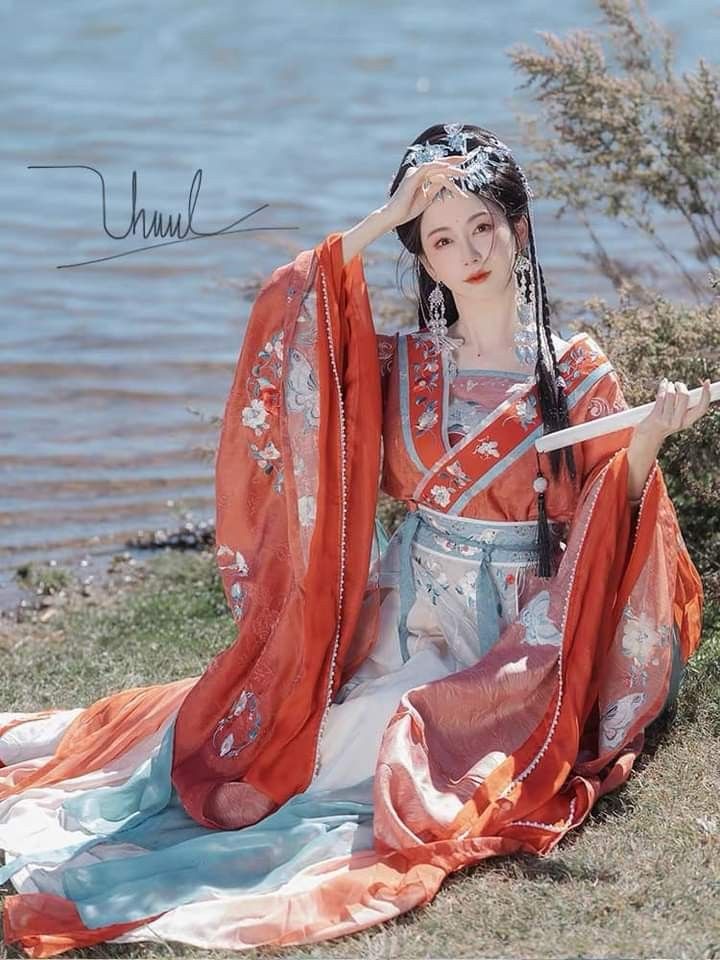 Embracing the New Sino-Style:National Print on the Elegant Maimi Skirt Embracing the New Sino-Style:National Print on the Elegant Maimi Skirt