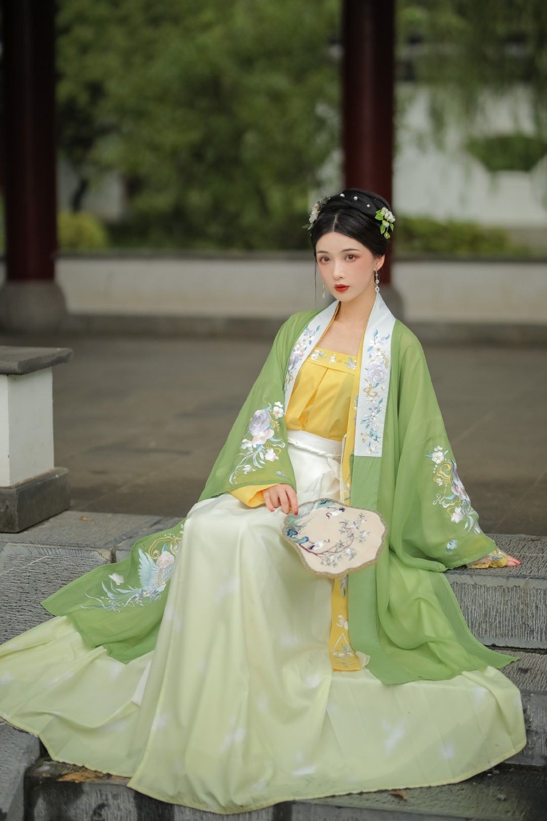 The Allure of Tang Suiting Shirts with Ice Silk Fabric The Allure of Tang Suiting Shirts with Ice Silk Fabric