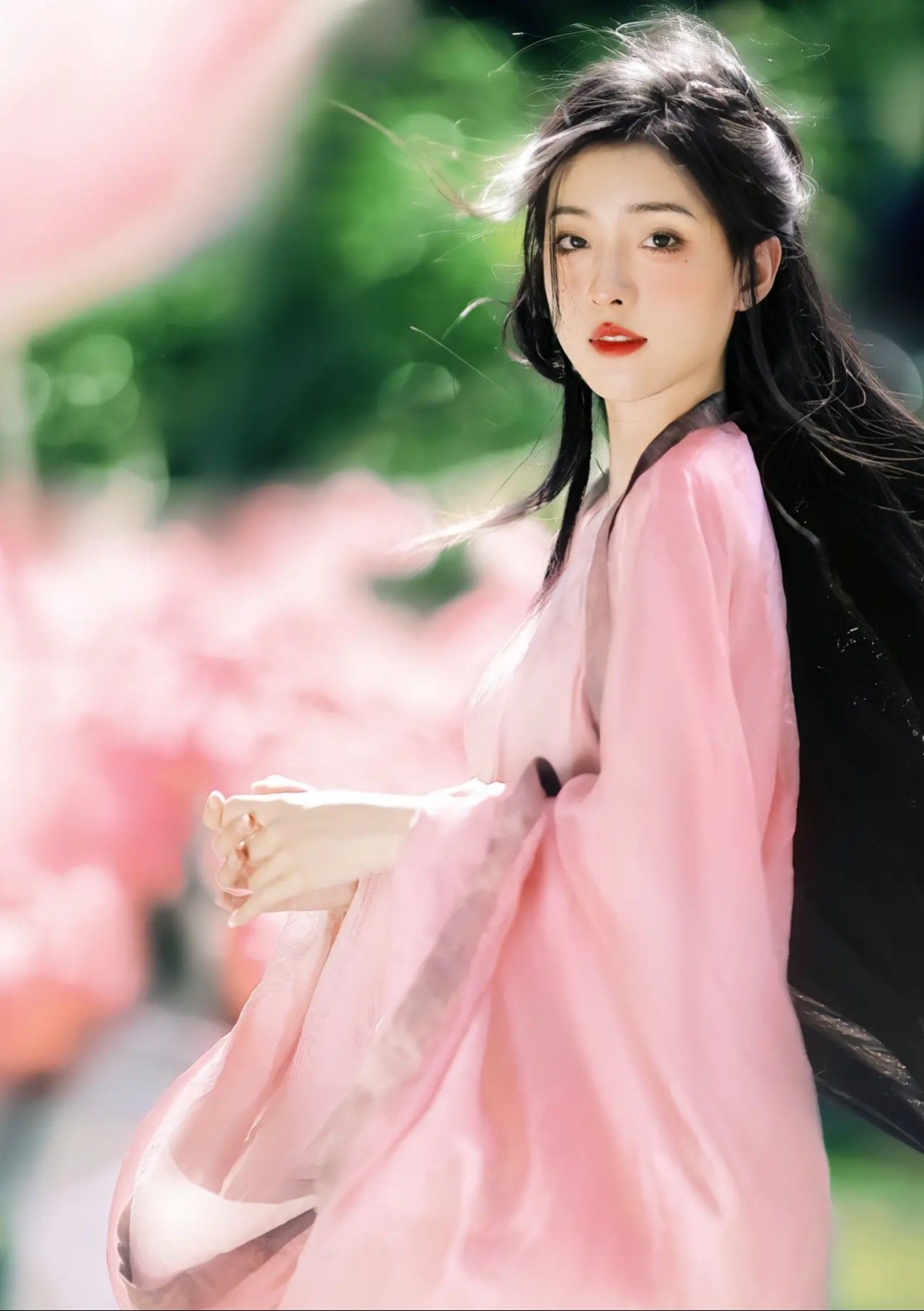 The Charm of Mini Cheongsam:Embracing the Chinese Style The Charm of Mini Cheongsam:Embracing the Chinese Style
